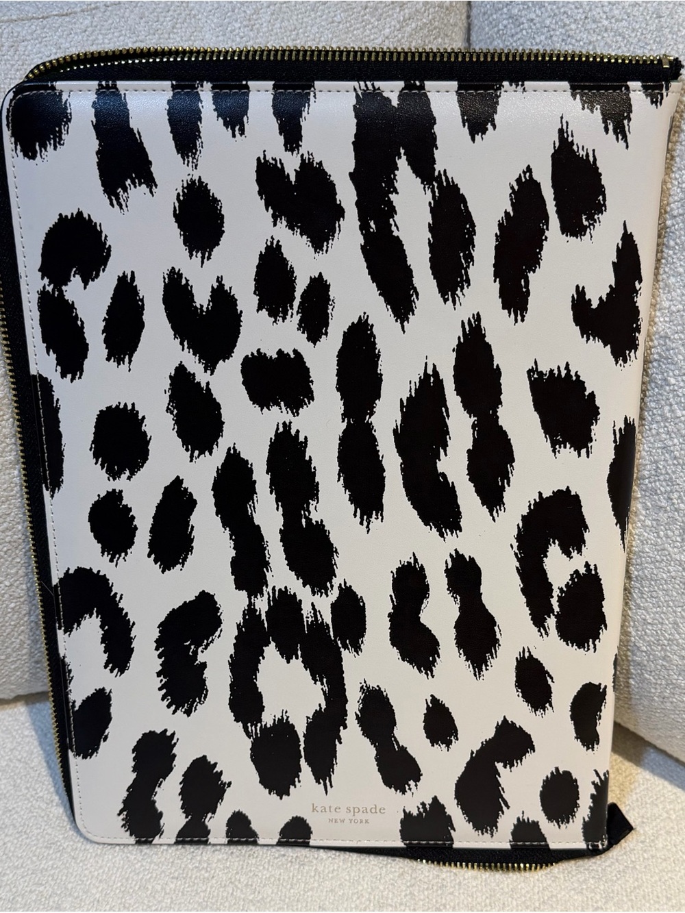 kate spade Black & White Leopard Zip Folio with Green Interior - Picture 4 of 4